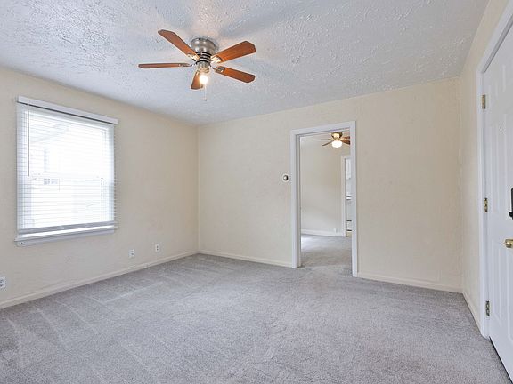 4th image of 218 S Water Ave #4