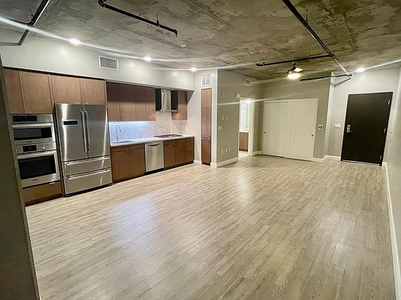 2nd image of 551 W Date St #213