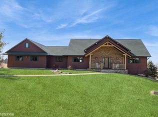 3755 Lacina Dr SW, Iowa City, IA 52240