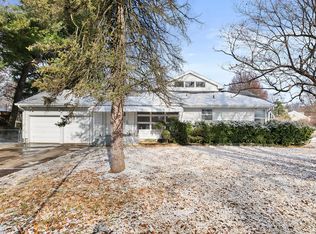 1701 W Cherokee St, Springfield, MO 65807