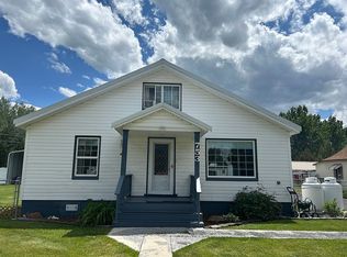 753 E Riverside Dr, Burns, OR 97720