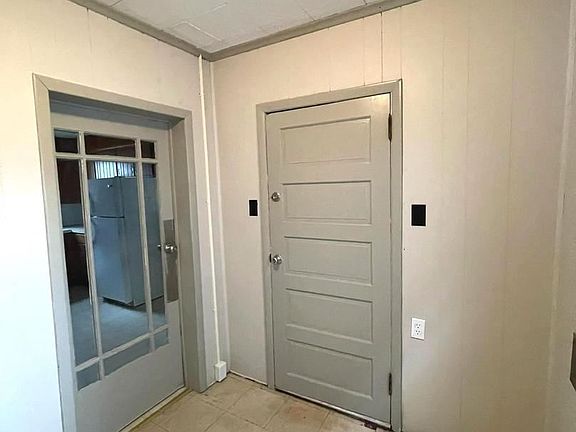 5th image of 724 Salem Ave #2
