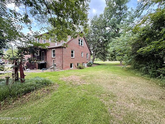 4th image of 301 W Harper Street