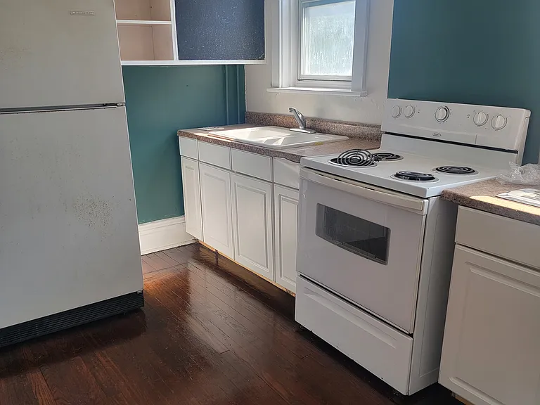 2136 Market St #C — Photo 7