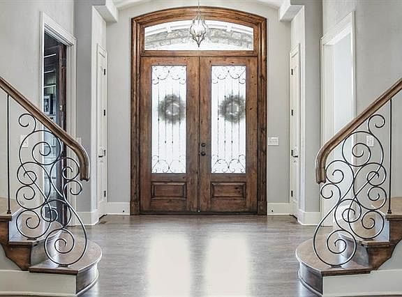 5th image of 13906 Canterbury Cir