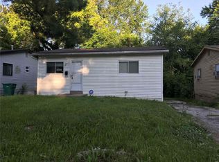 10425 Lord Dr, Saint Louis, MO 63136