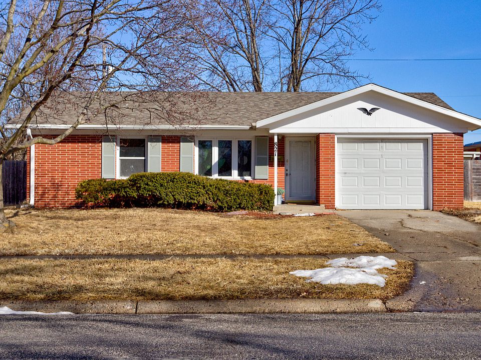 1st image of 821 Furman Dr