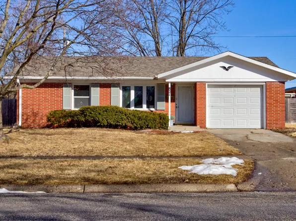 821 Furman Dr, Ames, IA 50010