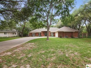 605 La Feliciana Dr, Lockhart, TX 78644