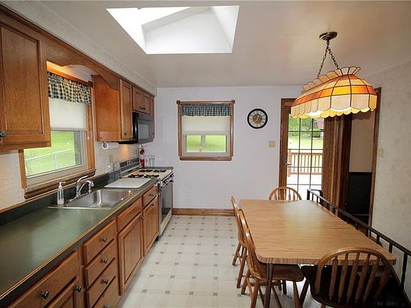 5th image of 2304 Casswell Dr