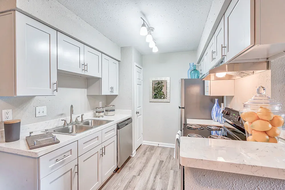 Crescent Wood Apartments — Photo 1