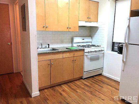 4th image of 114 W 137th St APT 4D