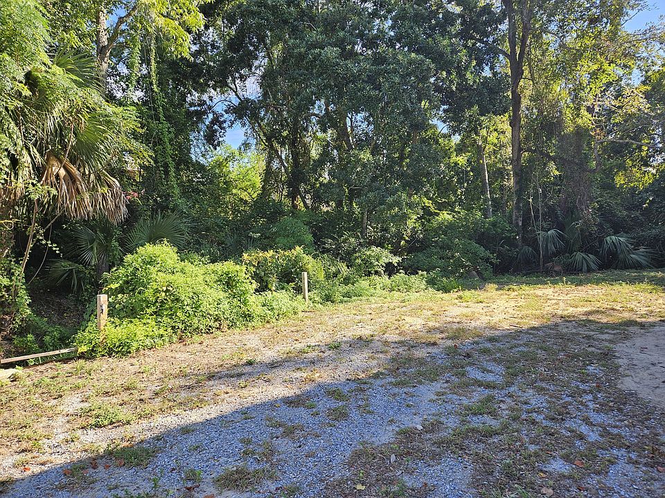 2nd image of 706 Bayshore Dr