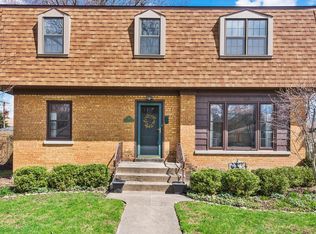 913 Newberry Ave, La Grange Park, IL 60526