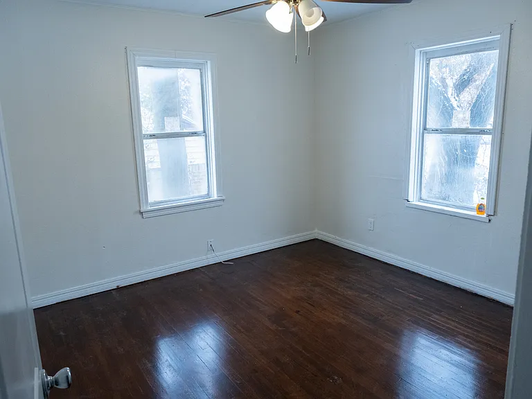 1249 Bellevidere Dr — Photo 6