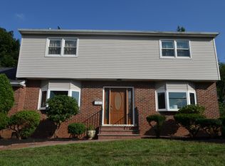 3 Lahiere Ave, Edison, NJ 08817
