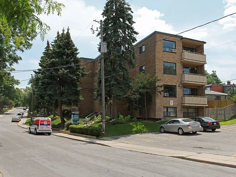 300 Winnett Ave — Photo 9