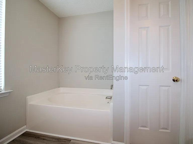 6925 Paint Rock Ln — Photo 12