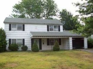 38 Hancock Ln, Willingboro, NJ