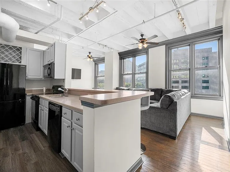 32 Peachtree St NW #508 — Photo 2