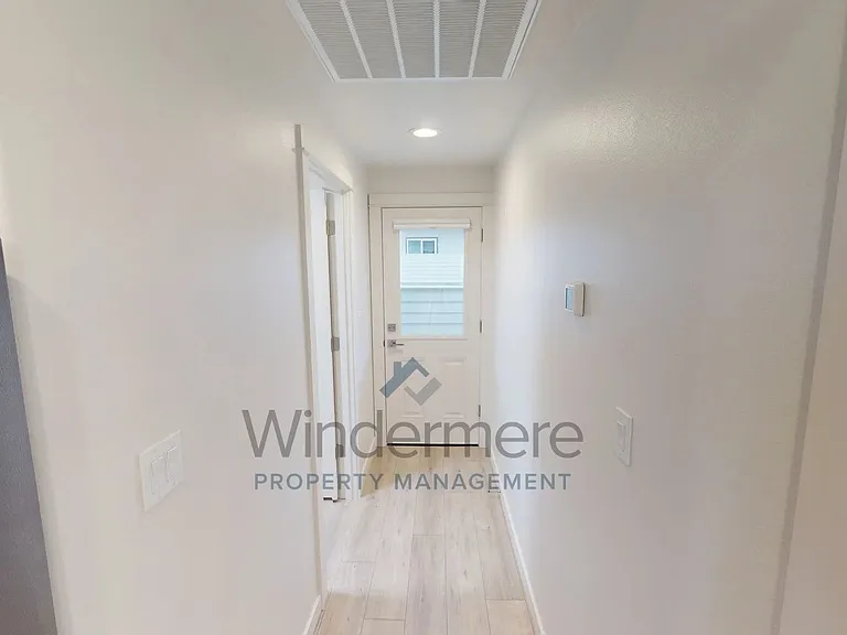 Avery Estates — Photo 24