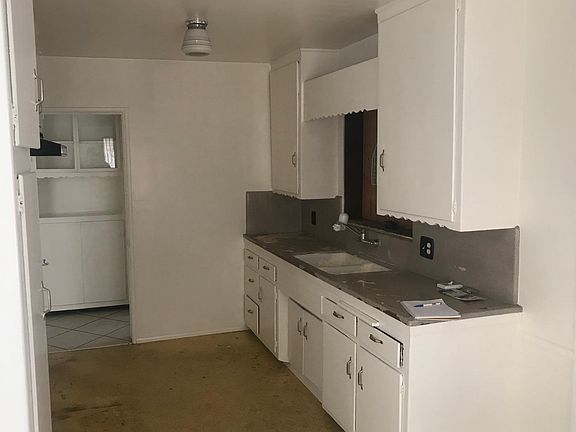 2nd image of 20872 Horst Ave
