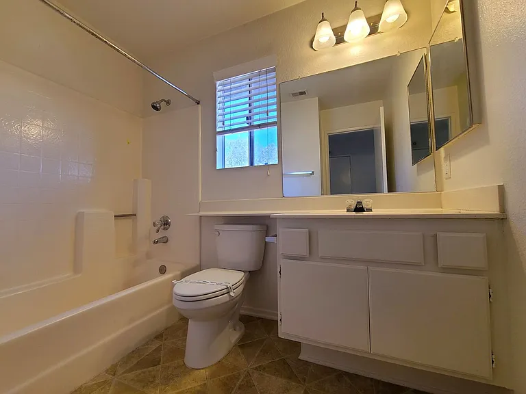 2476 Dublin Way — Photo 21
