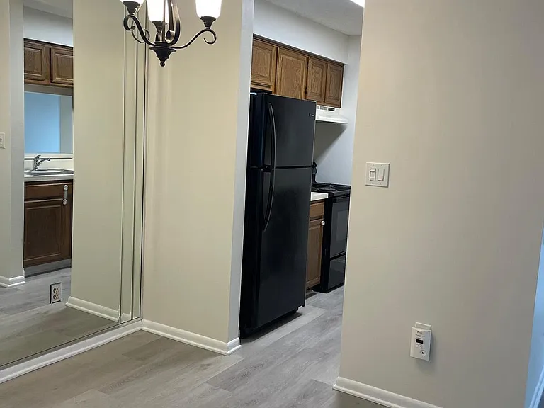 414 Ravens Crest Dr — Photo 9