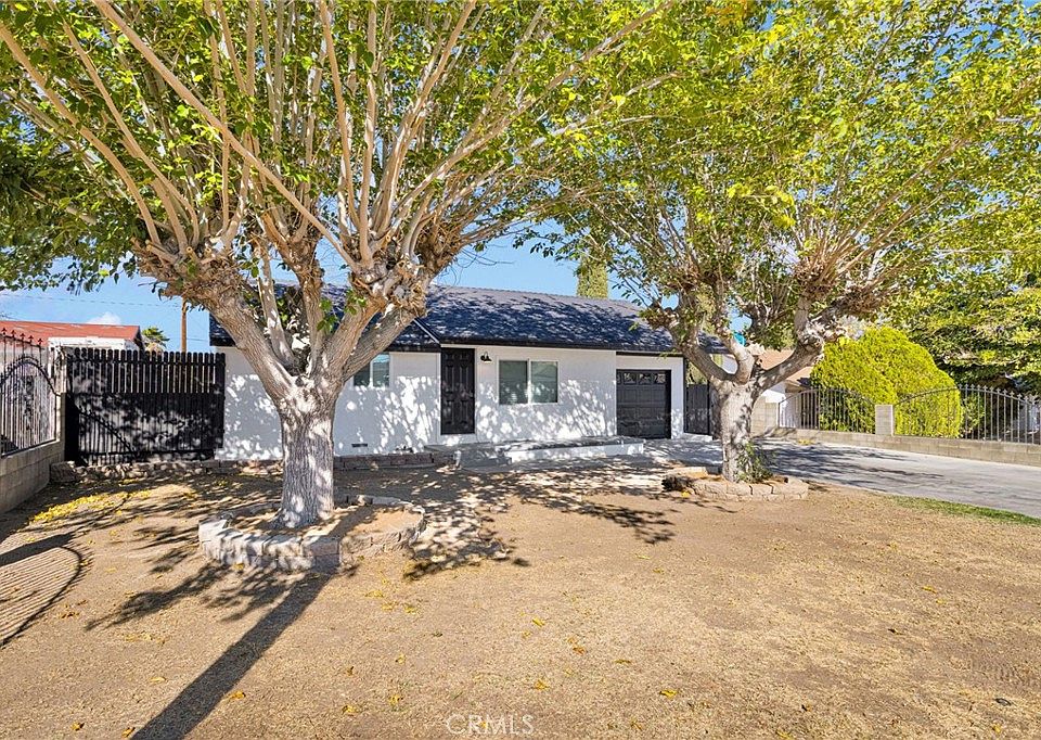 16774 Joshua St, Victorville, CA 92395 | MLS #OC25254371 | Zillow