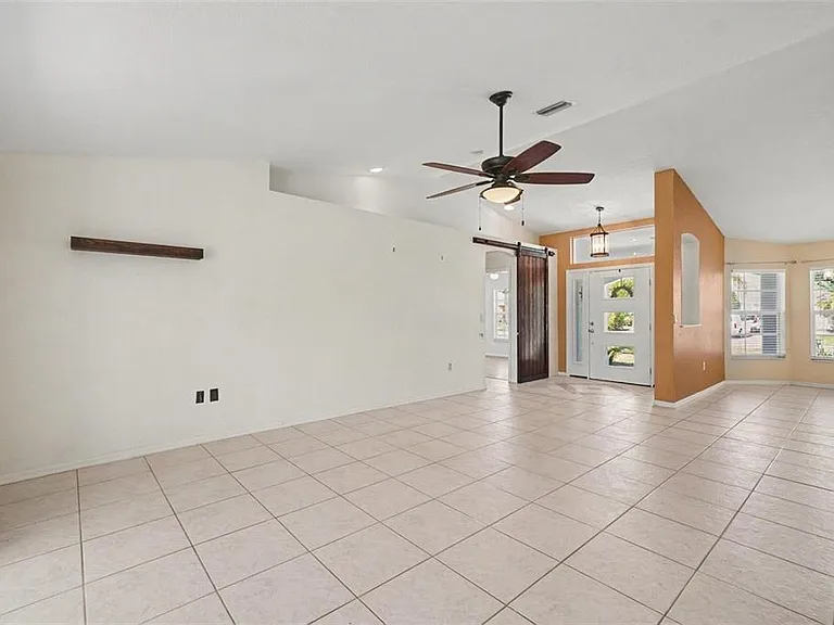 369 Salvador Dr — Photo 7