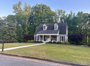 12 Lakeview Dr, Newnan, GA 30263