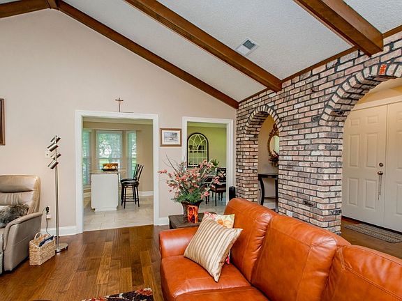 5th image of 8516 Sleepy Oak Ave