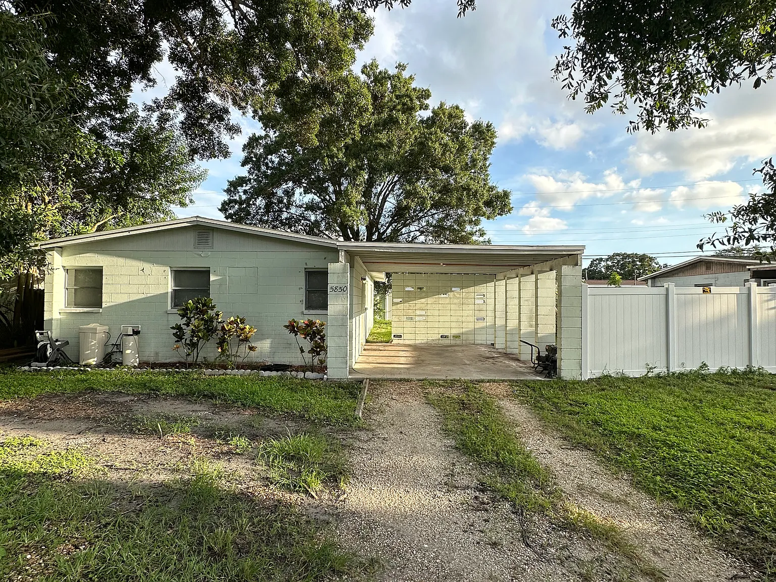 3 bed, 920 sqft, $2,450 — Photo 2