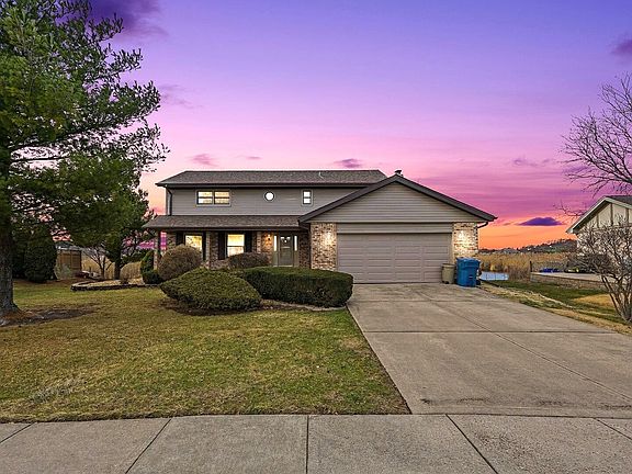 2nd image of 14576 Creekview Dr