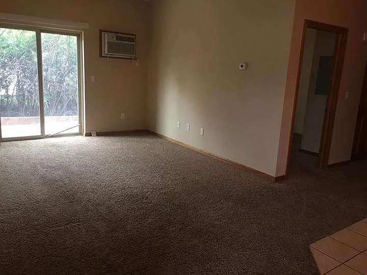 2 bed, 940 sqft, $1,485 — Photo 3