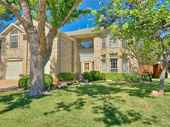 2nd image of 2304 Hazy Meadows Ln