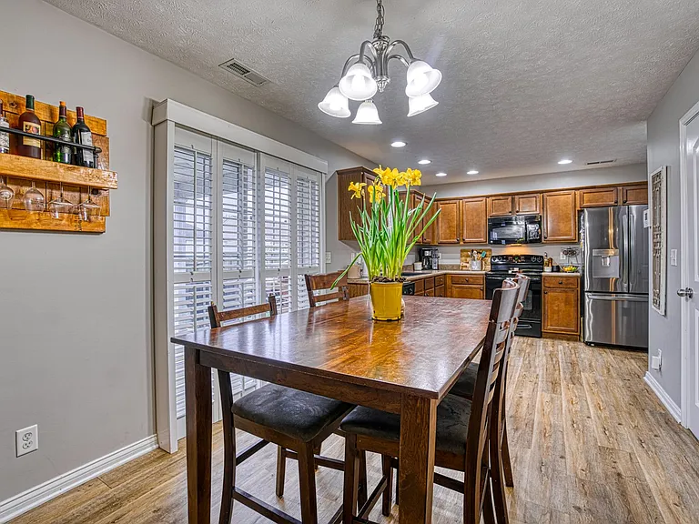 4880 Imperial Dr — Photo 17