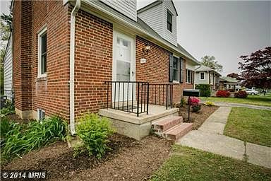 2nd image of 207 Osborne Ave