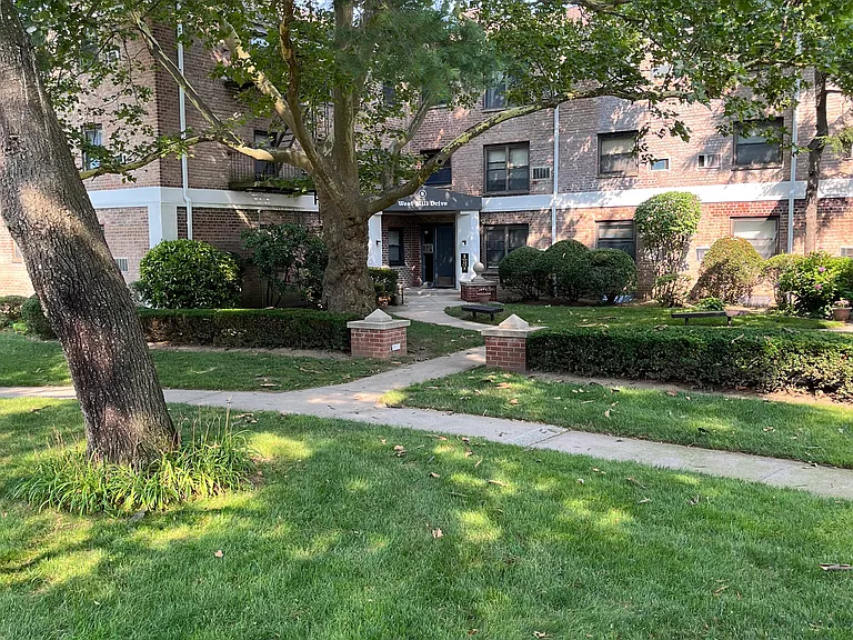 8 W Mill Dr #3A — Photo 10