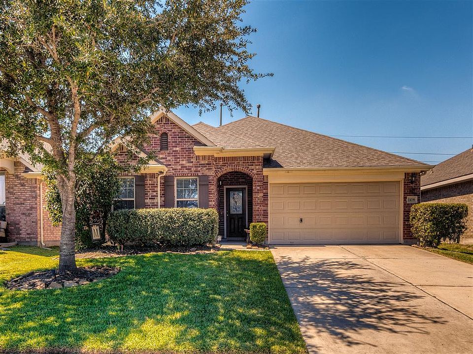 1st image of 11039 Starling Creek Dr