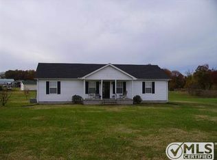 313 Williams Rd, Lafayette, TN 37083