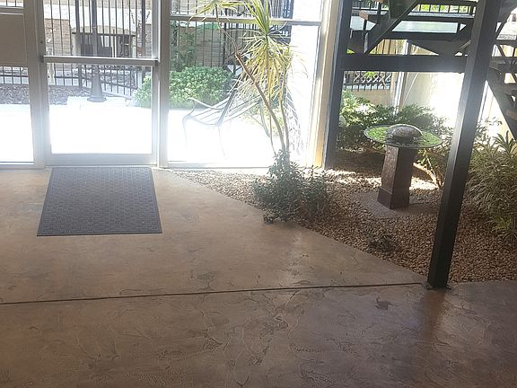 5th image of 1055 N Corona St APT B2