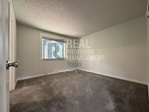 3rd image of 3621 Colonial Ln SE #7