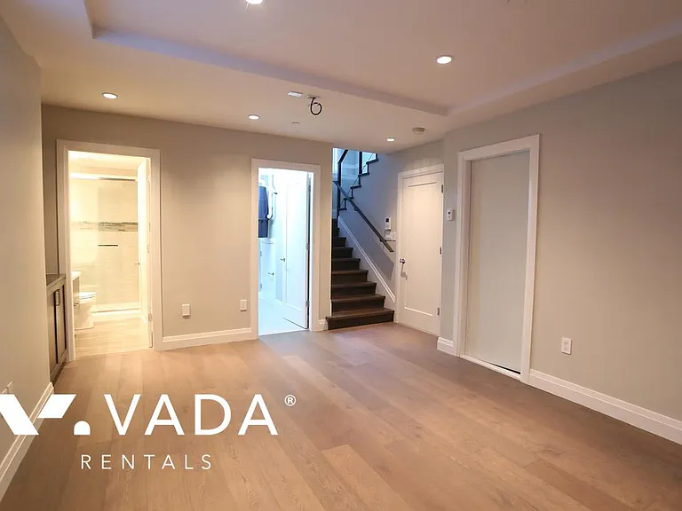 1686 E 56th Ave — Photo 17