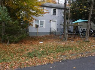 6330 Ventnor Dr, Tobyhanna, PA