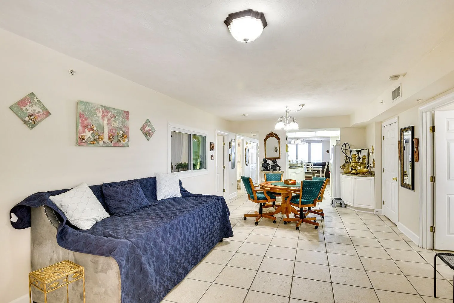3 bed, 3.0 bath, 1991 sqft, $3,628 — Photo 2