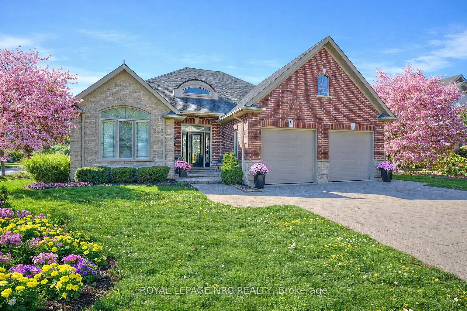 45 Timber Creek Cres photo 1