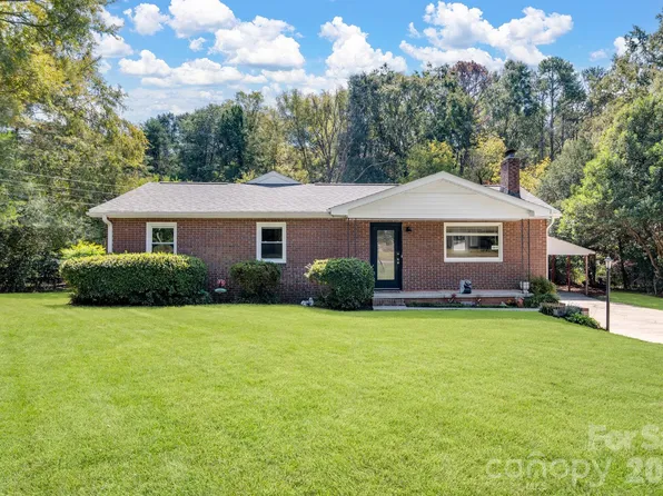 2010 Pine Top Dr, Gastonia, NC 28054