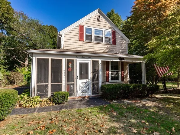 251 Bacon St, Waltham, MA 02451