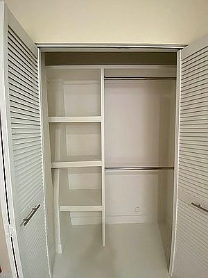 5th image of 204 W 14th St APT 5H